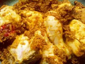 Indian-chicken-curry-recipe-chicken-coated-with-masala-spices
