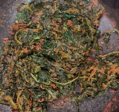 Add-spinach to spices 